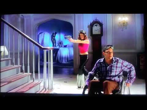 Scary Movie 2 - Dwight Can't Do Stairs