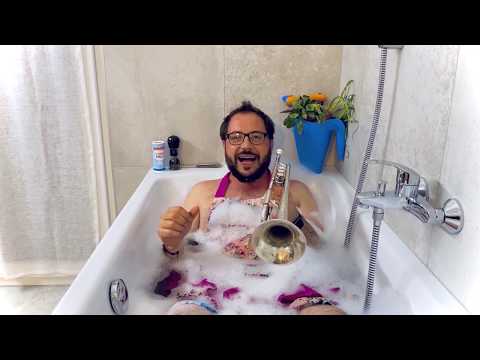 da Blechhauf'n - Mir is fad (Official Video)