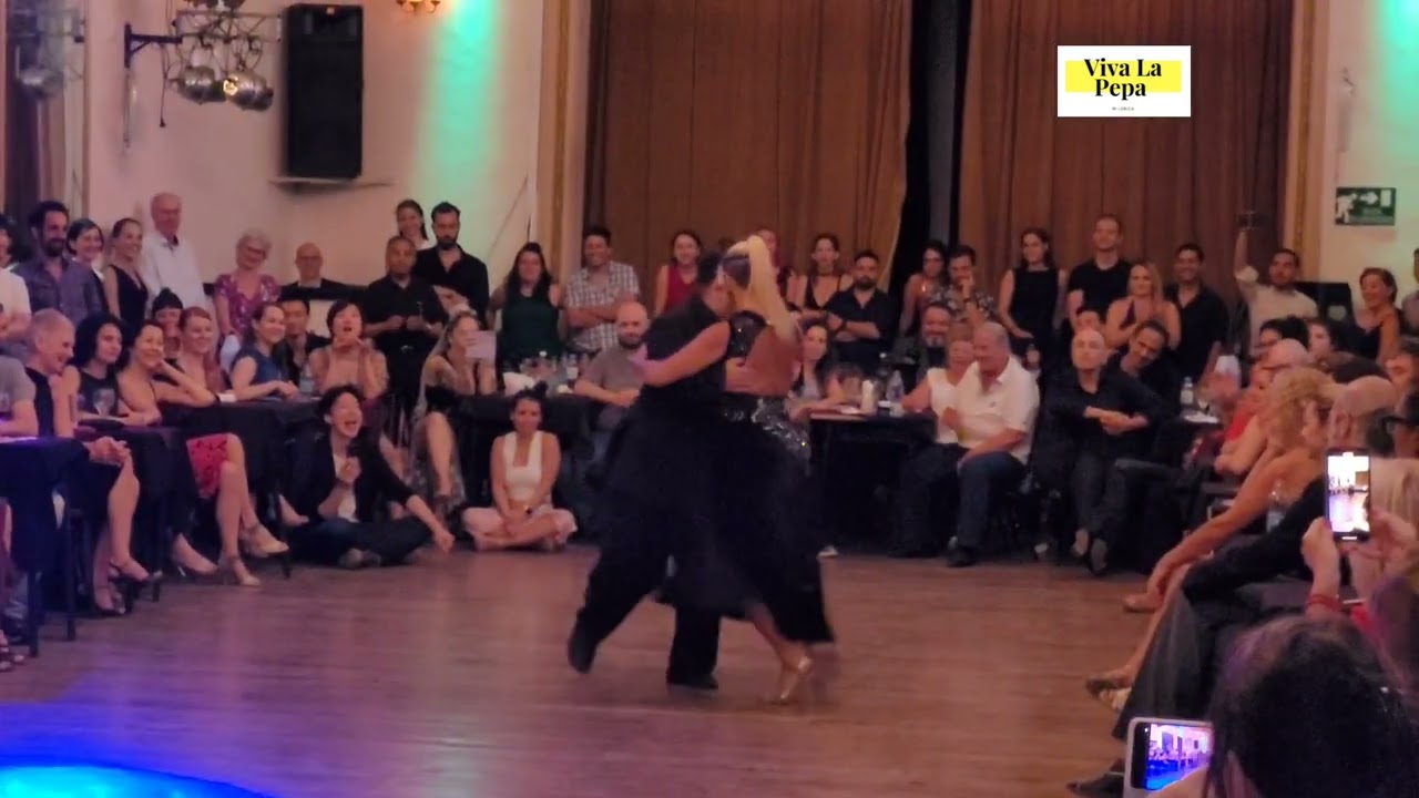 ALEJANDRA MANTIÑAN y AONIKEN QUIROGA en Viva La Pepa Milonga (1/2)