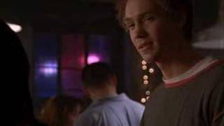 Emmanuelle Vaugier en One tree hill video