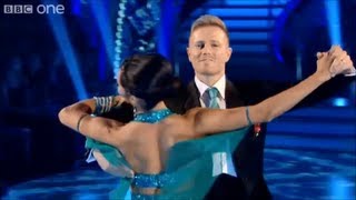 Westlife -  Nicky &amp; Karen, Dancing with &quot;Ain&#39;t that a Kick in the Head&quot; Imaginary!!! (SCD)