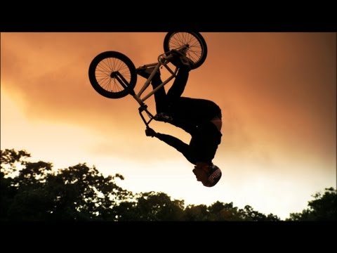 The ultimate dirt BMX course - Red Bull Dream Line - Day 1 qualifying