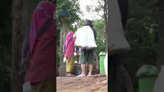 Download lagu Ibu Tukang Jamu Yang Baik Sudah Memberikan Minum Dan Jamunya Dengan Ikhlas #shorts mp3