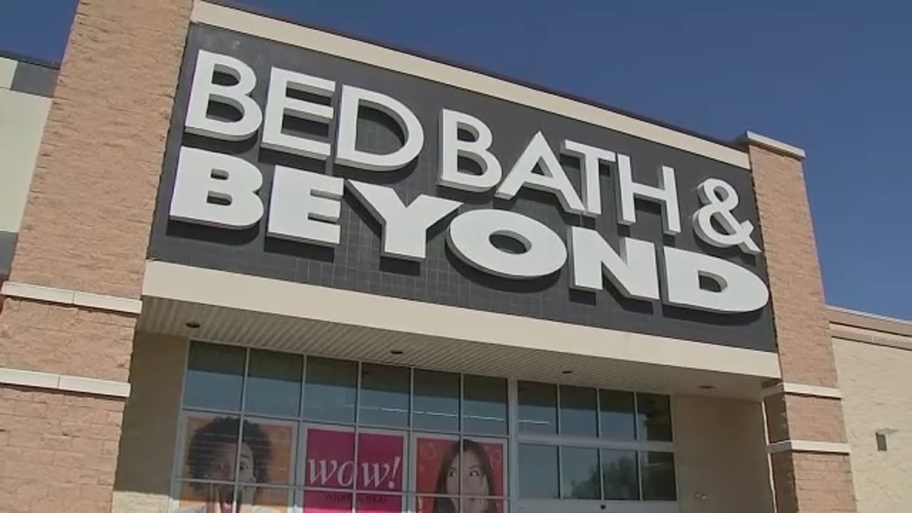 Bed Bath & Beyond opens new store and is accepting old coupons!