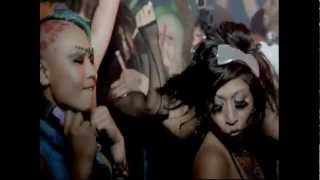 Green Day-Kill the DJ (Official Music Video)