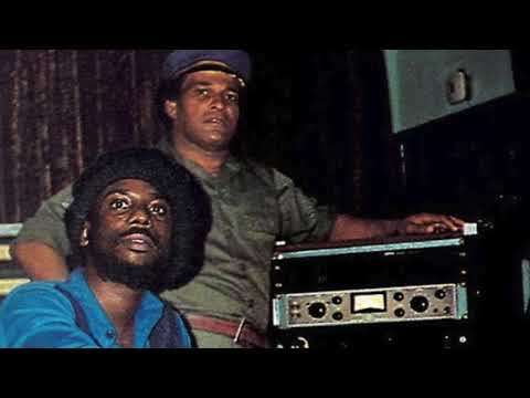 King Tubby meets The Ring Craft Posse - Summer Dub (feat. Cornell Campbell)