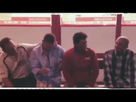 Avas - Az utca hangja hallgató (Offical Music Video)