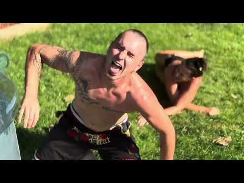 Kate vs Jedi | Dunk U Loser Mows The Lawn Match