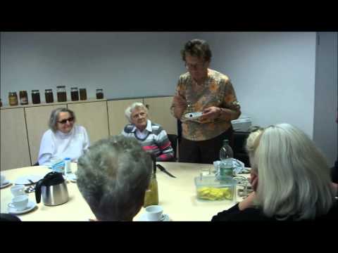 30 Jahre alte Einmachgläser werden geöffnet