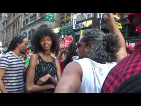 BRAZILIAN PARTY WILD STREET MUSIC FOR BRAZILIAN CROWD ON BRAZILIAN BLOCK PARTY