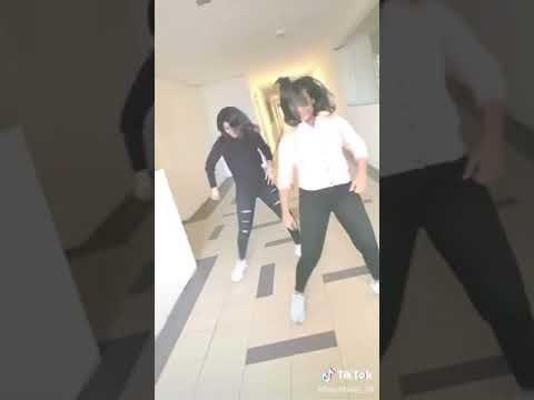 Kaathu Adikithu Harszhiny Version