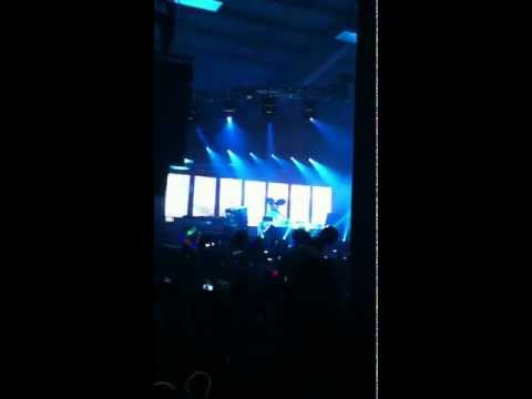 Deadmau5 NYE 2012 - Some Chords
