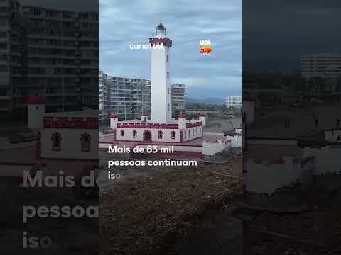 Praia turística fica coberta por toneladas de lixo após tempestades no Chile