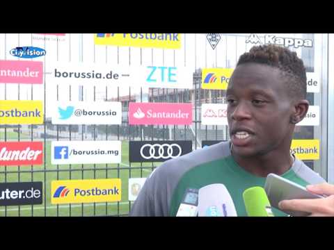 Denis Zakaria zum ersten Mal im Training bei Borussia
