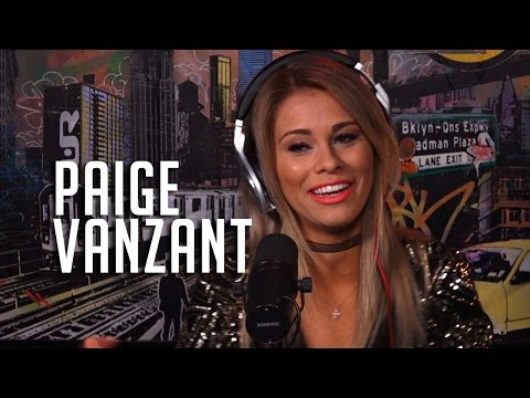 Paige VanZant Faces Jessica-Rose Clark At UFC Fight Night St. Louis