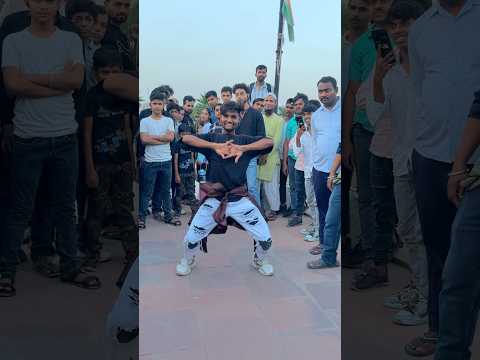 LMunni Badnaam Hui …😅😂ll #Bollywood ll Full Song Dabangg | #trending #viral ￼#￼publicdance#