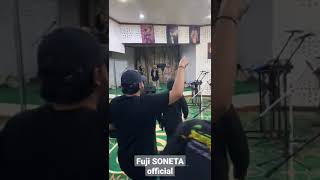 Download lagu RHOMA IRAMA asyik berjoged mp3 Download lagu RHOMA IRAMA asyik berjoged mp3