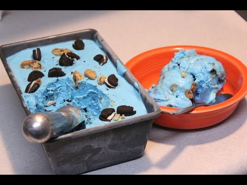 ノーチャーンクッキーモンスターアイスクリーム (No Churn Cookie Monster Ice Cream)