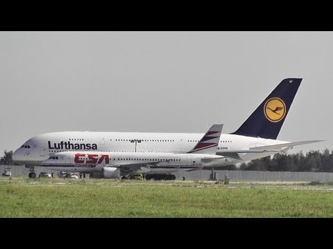 AIRBUS A380 vs A320 size comparison
