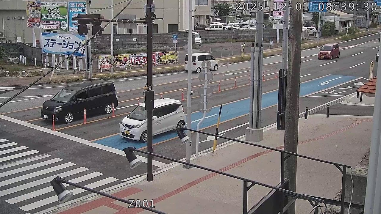 Ojana intersection, Ginowan City, Okinawa (沖縄県宜野湾市大謝名交差点)