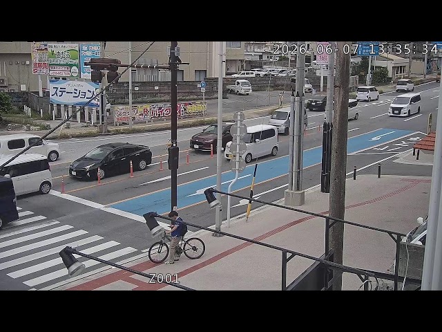 宜野湾・大謝名交差点