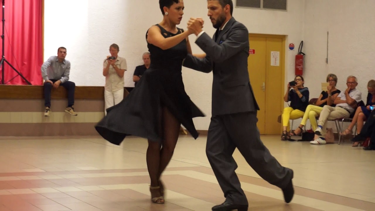 Association Tangueros Perpignan - Virginia Uva et César Agazzi interprètent A Evaristo Carriego -