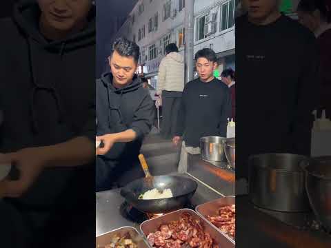 老板说这火有点猛#炒饭#路边摊美味
