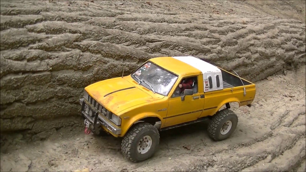 Видеокамера JVC GZ-RX645, черная