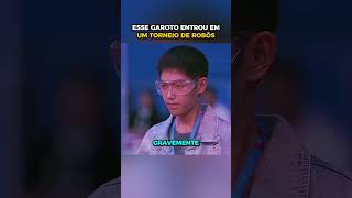 Esse Garoto entrou em um torneio de robôs