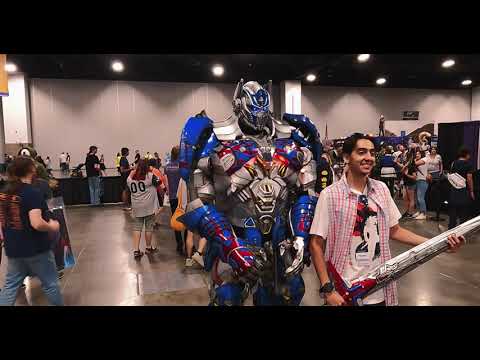 Optimus Prime Cosplay at Fan Expo Denver 2023