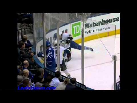 Penguins @ Maple Leafs - Nikolai Kulemin Scores - 110302