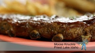 preview picture of video 'Moose Knuckle BBQ Burgers and Brews'