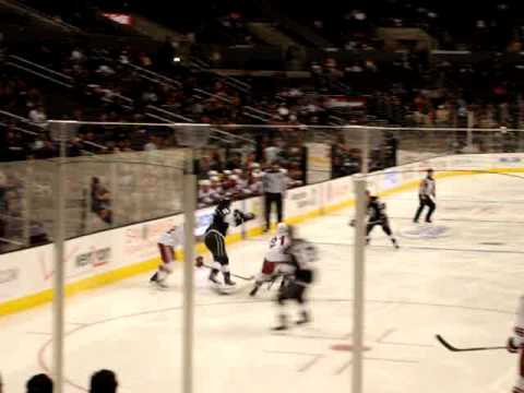 Kings vs Coyotes: Opening Faceoff and First Shift (9/21/2011)