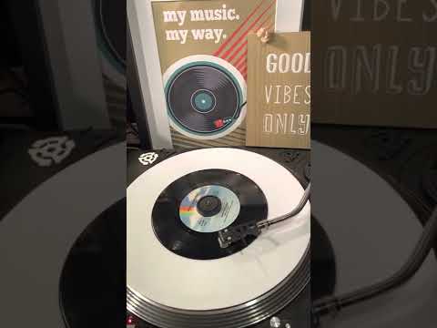 Barry McGuire - Eve Of Destruction ( Vinyl 45 ) From 1965 .