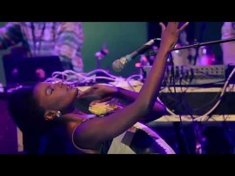 Havana World Music 2014 - Auntie Flo feat. Shingai Shoniwa (Gran Bretaña/Sud África ) parte 1/2