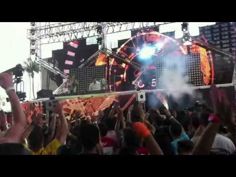 Tritonal @ ASOT 550 (Ultra Music Festival)