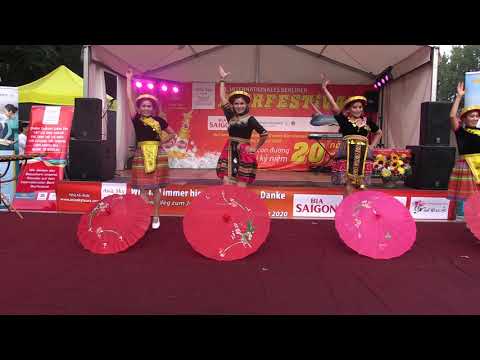 NHÓM MÚA BERLIN TẠI FESTIVAL BIER LẦN THỨ 23