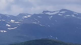 preview picture of video 'رحلتي إلى أعلى قمة في النرويج " Galdhøpiggen "'