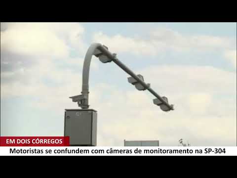 Mineiros do Tietê/SP  -  Motoristas se confundem com câmeras de monitoramento na SP 304.