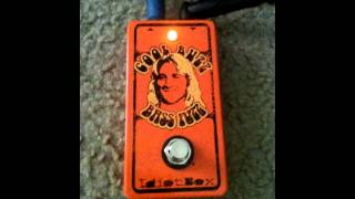 Video thumbnail for IdiotBox Cool Buzz Bass Fuzz Demo by atarimatt