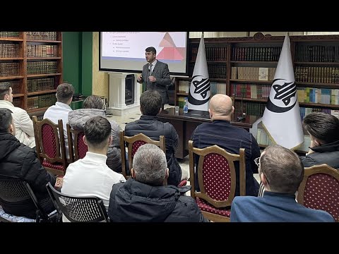 BUJAMIN BAJRAMI - SI E PËRSHKRUAN FEJA MORALIN E LARTË