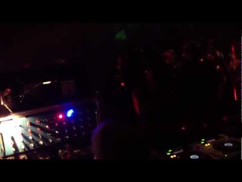 Deng Deng Hifi @Moriska Paviljongen Malmö 15/2 2013.