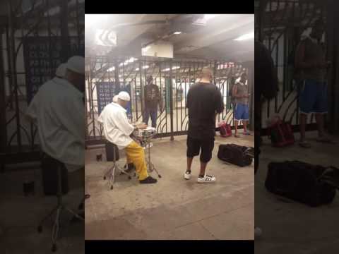 Mike Yung singing "Before I let you go" by Blackstreet at the 23rd St F train @mikeyungnyc