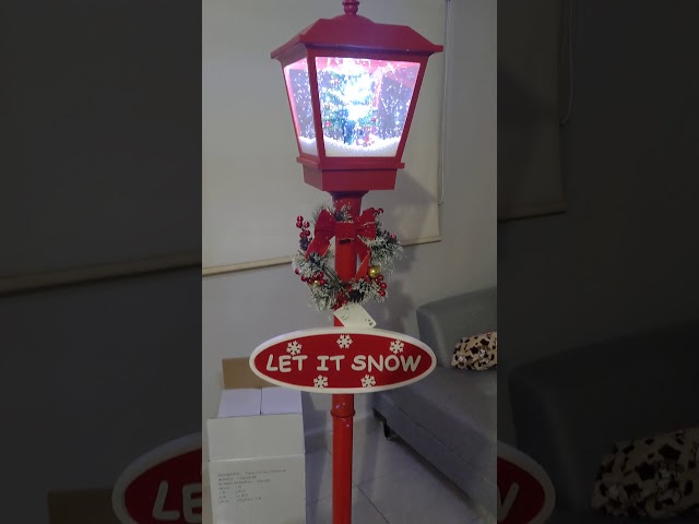 Vídeo relacionado con NEOVSUNY Decoración de Faro, Lámpara de Faro con Control Remoto, Faro Decorativo LED con Proyección, Luz Nocturna Casa Iluminada, Regalo para Navidad,Cumpleaños, Acción de Gracias, Día de San Valentín