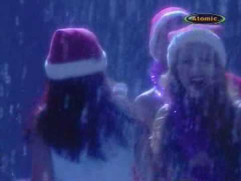 Andre - Noapte de vis (Mosule ce tanar esti)-officialvideo