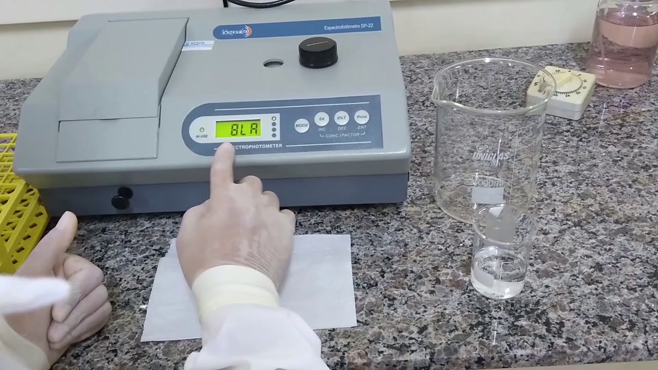 Espectrofotômetro Manual - Ajuda Galeno!