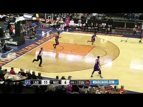 Derek Cooke Jr. with the dunk!