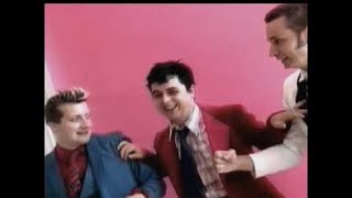 Green Day - Poprocks and Coke (Official Music Video)