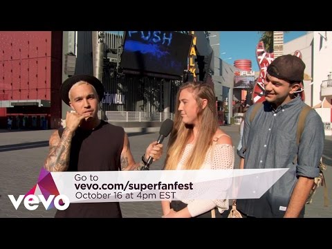 Pete Wentz - Man on the Street Quiz – Iggy Azalea & Demi Lovato (Part 2)