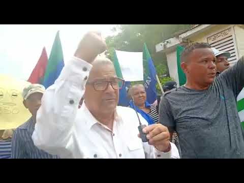 grupo populares protesta en Mao Valverde